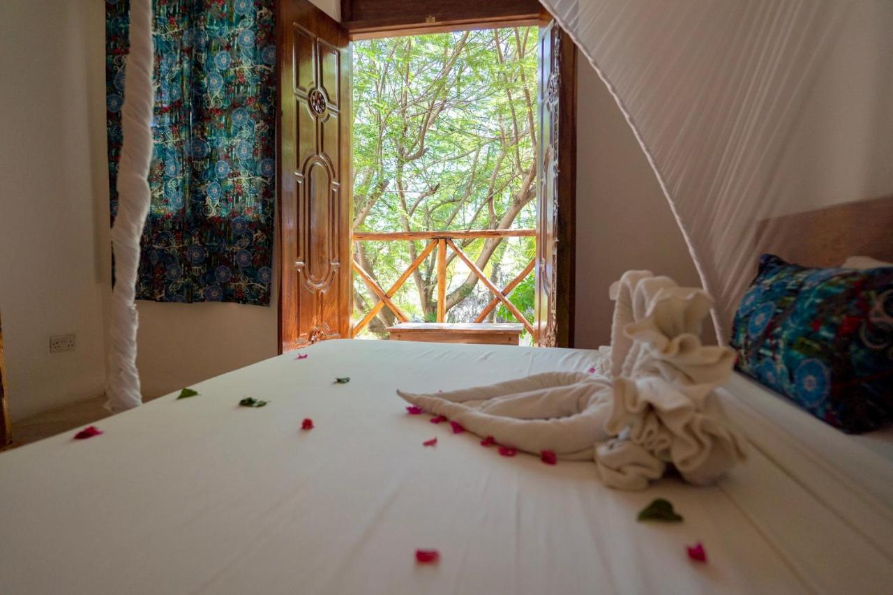 Sunrise Bed and Breakfast Jambiani  Buitenkant foto